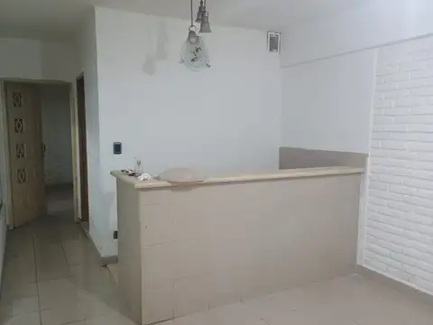 Local 235 m2, Ubicado Frente a la Universidad de La Matanza.