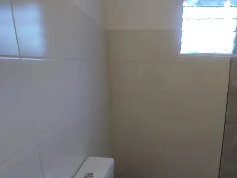 Departamento tres ambientes en alquiler en Tablada