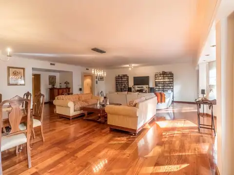 Departamento en Venta con 2 cocheras