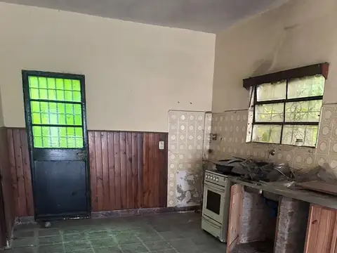 Casa 4 ambientes con 1 baño