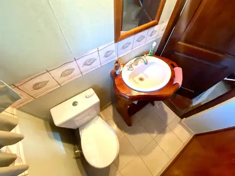 Casa 5 ambientes con 3 baños