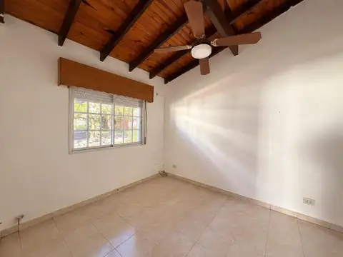Departamento en Alquiler en Guernica, $ 350.000