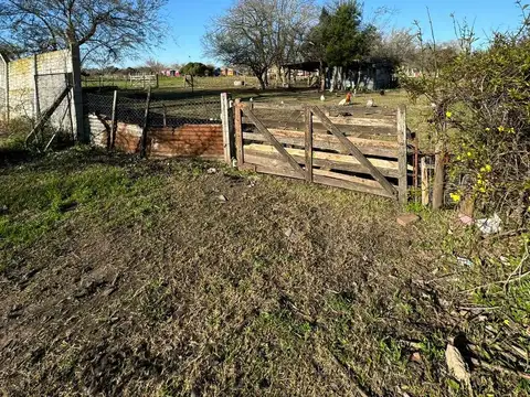 VENTA LOTE EN  CAMINO A "LOS TALAS" BERISSO