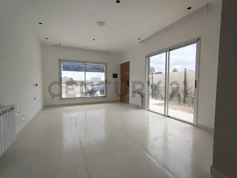 Casa en venta 2 dormitorios B° Terra Vitta-Maipú, Mendoza-ID:344190