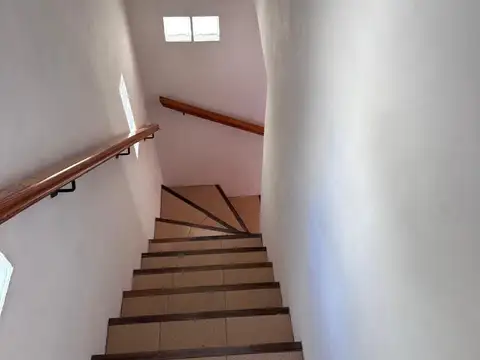 Depto Tipo Casa en Venta 40 años