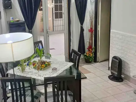 Depto Tipo Casa en Venta de 3 ambientes