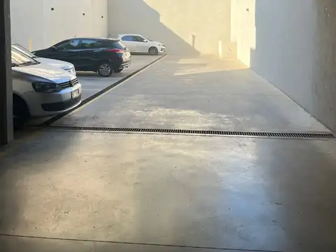 Inversión Inteligente: Cochera en Venta en Villa Urquiza, Zona Estratégica