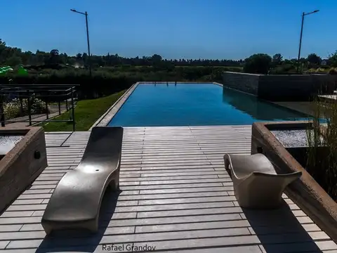 Departamento en Venta en Funes, USD 166.000