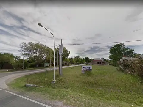 Nosti 1200 (esquina Colectora)