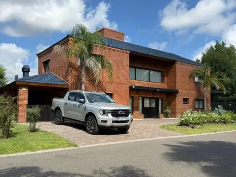 CASA EN VENTA ESCOBAR