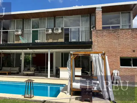 Casa en Venta, Barrio Privado El Lucero