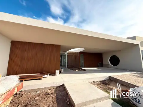 Venta Casa 3 dormitorios más estudio Vida Barrio Cerrado Funes