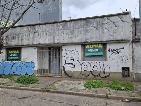 Casa de 4 amb. al frente (PH) en venta