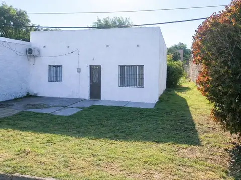 CASA CON GRAN TERRENO 