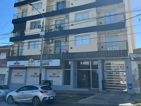 ALQUILER DEPTO DE 2 AMBIENTES CON BALCON. EXCELENTE UBICACION FRENTE A ESTACION PADUA
