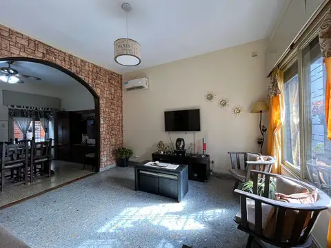 Depto Tipo Casa en Venta de 3 ambientes
