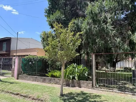 VENTA CASA SOBRE TERRENO DE 368 M2