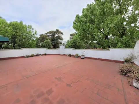 Depto Tipo Casa 4 ambientes con 2 baños