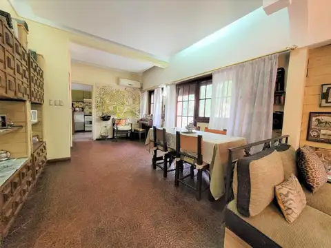 Depto Tipo Casa 4 ambientes con 2 baños