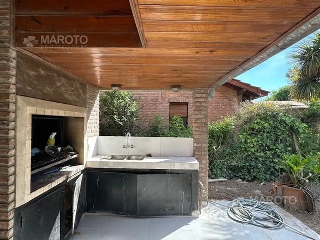 Casa en Barrio Cerrado Los Horneros