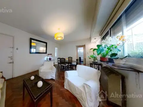 Luis M Campos al 700