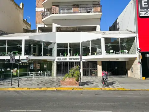 Departamento 5 ambientes con 3 baños