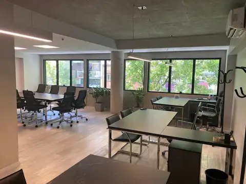 Oficina 2 ambientes con 2 baños