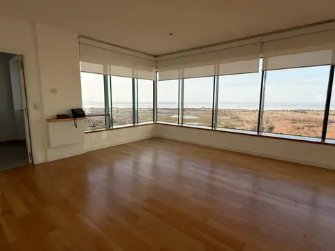 Departamento en Alquiler de 3 dormitorios