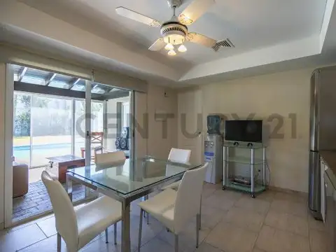 Oficina en Venta en Solar Del Bosque, USD 270.000