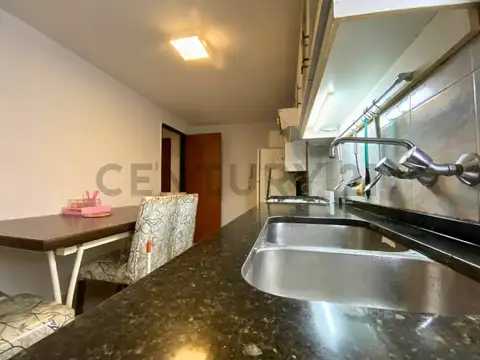 Venta - Departamento 2 Dormitorios – España y Hospitales - Bv 27 de Febrero 1853