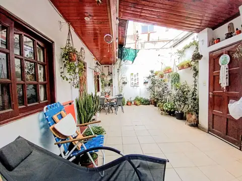Depto Tipo Casa en Venta de 5 ambientes