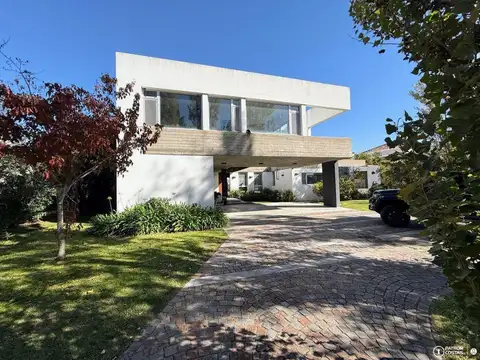Casa en venta en La Concepción 5 Dormitorios