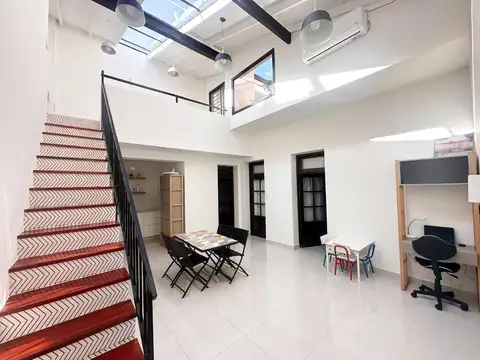 Depto Tipo Casa en Venta en Villa Pueyrredon, USD 185.000
