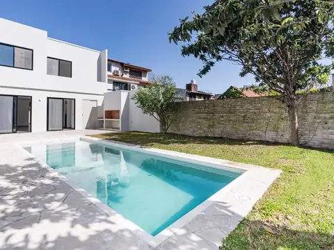 Venta Casa San Isidro 4 dormitorios Pileta