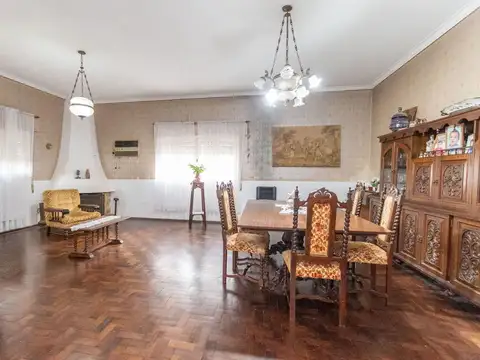 Casa 6 ambientes con 3 baños