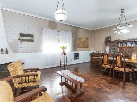 Casa en Venta con 1 cochera