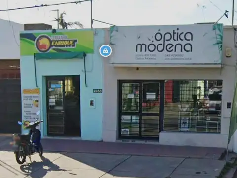 En Venta! 2 Locales Comerciales Y Galpon