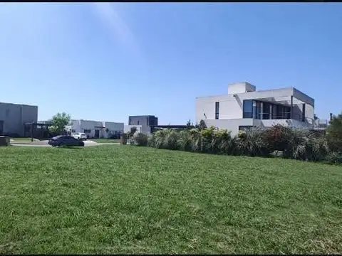 Terreno en Venta en Haras Santa Maria, USD 67.000