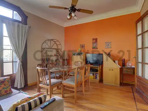 VENTA PH 5 ambientes con terraza propia en Caballito Norte