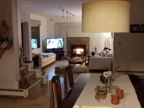 Casa en Alquiler de 4 dormitorios