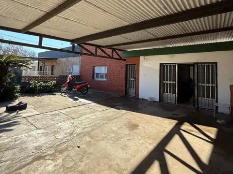 Julio A. Roca 100