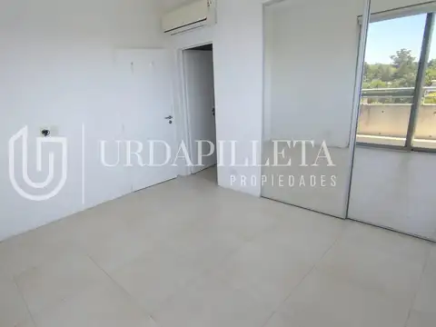 Departamento 2 ambientes en venta en Civis - Tortugas