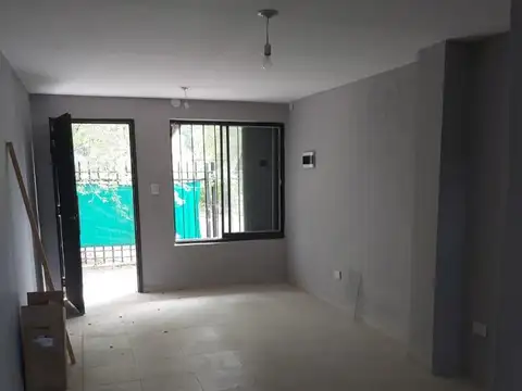 Depto Tipo Casa en Alquiler en Granja De Funes, $ 300.000