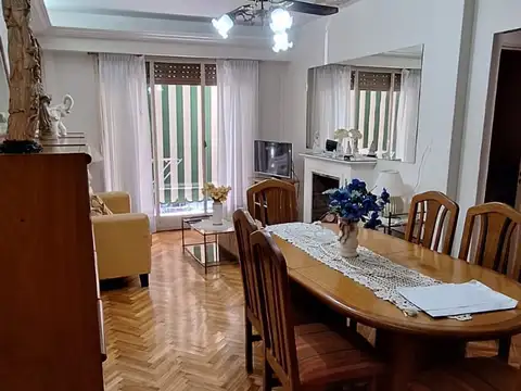 VILLA REAL IRIGOYEN 2200. HERMOSO DTO.4 AMB. PRIMERO X ESC.FRENTE.MUY LUMINOSO