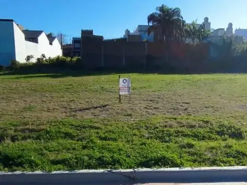 Lote En Venta A Metros De Lebensohn - Zona Paracao