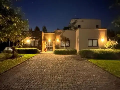 Casa en Venta de 5 dormitorios