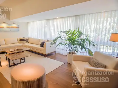 Casa en Venta en Playa Mansa, USD 2.250.000