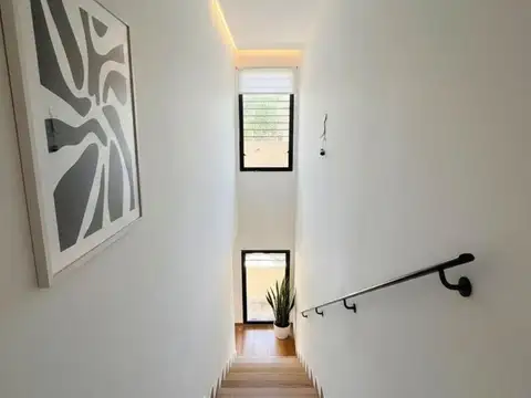 Depto Tipo Casa en Venta con 1 cocheras