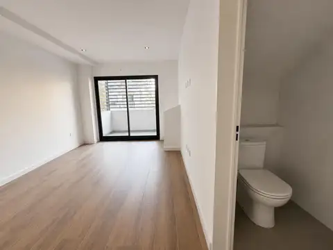 Depto Tipo Casa en Venta de 4 dormitorios