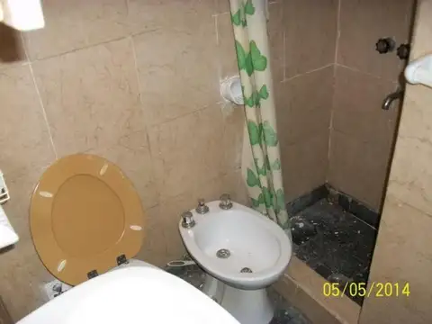 "Excelente ubicacion" Marmol 60 a mts de Av. rivadavia   Monoambiente  